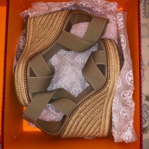 Women’s Tory Burch Wedges Tan w/ Espadrille Bottom